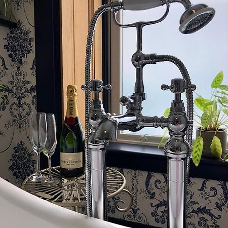 אברדין Stunning Period Property In The Heart Of The City מראה חיצוני תמונה